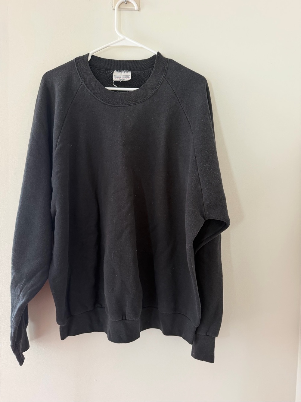 Fruit of the Loom Crewneck Sweater Mens XL Black Fair Raglan Pullover